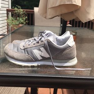 COMFY GREY NEW BALANCES